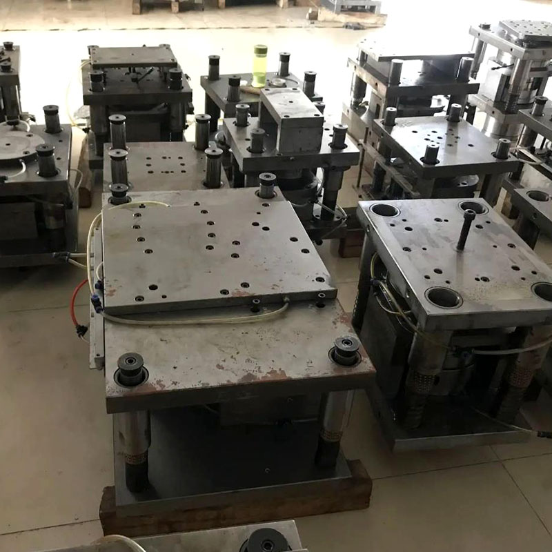 五金模具加工用支撑板多大？